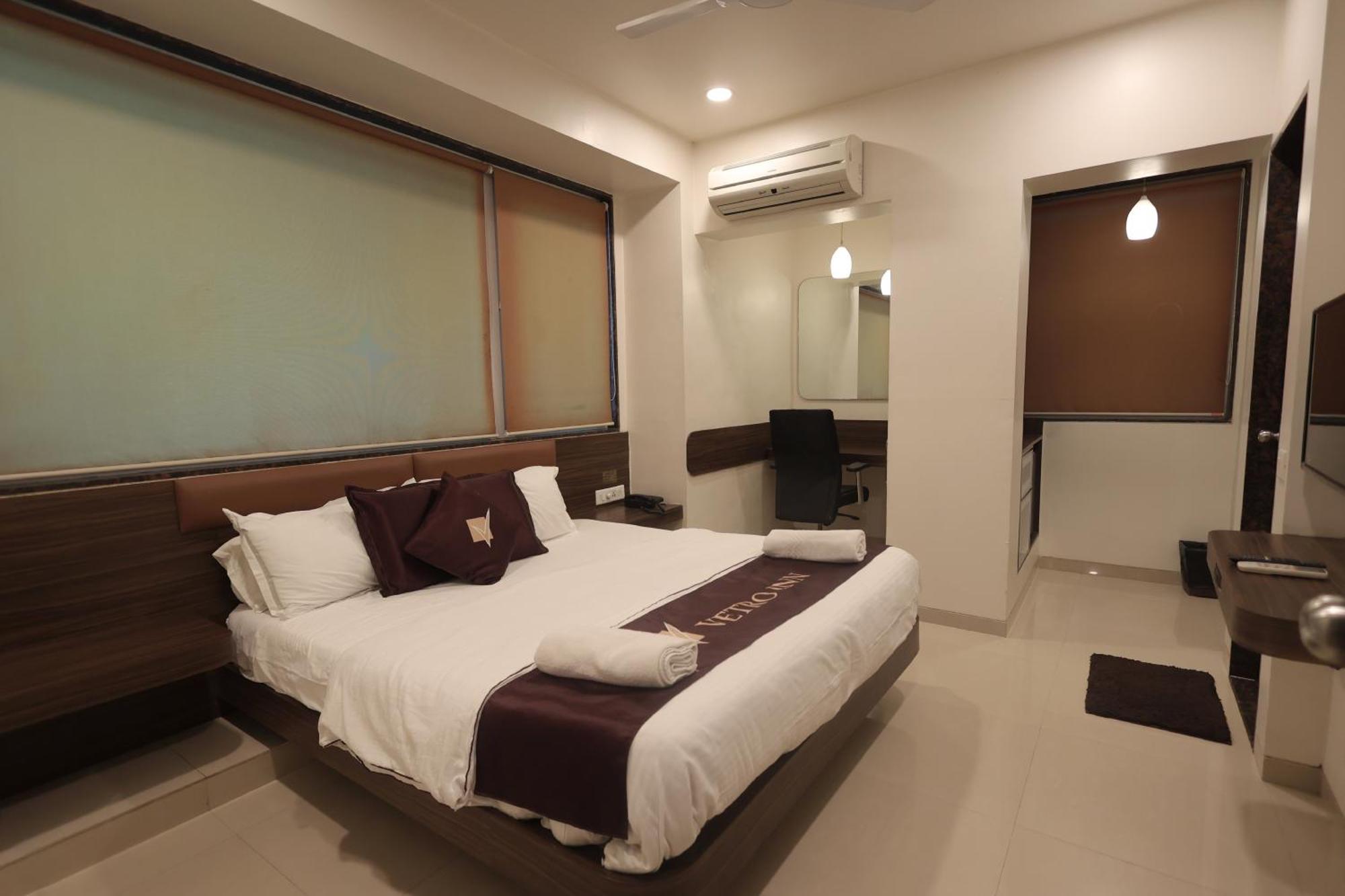 Hotel Vetro Inn Сурат Екстер'єр фото
