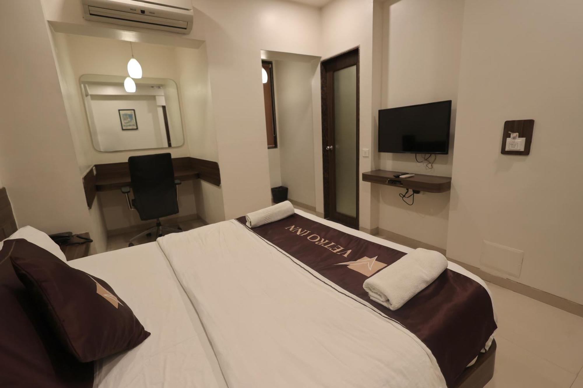 Hotel Vetro Inn Сурат Екстер'єр фото