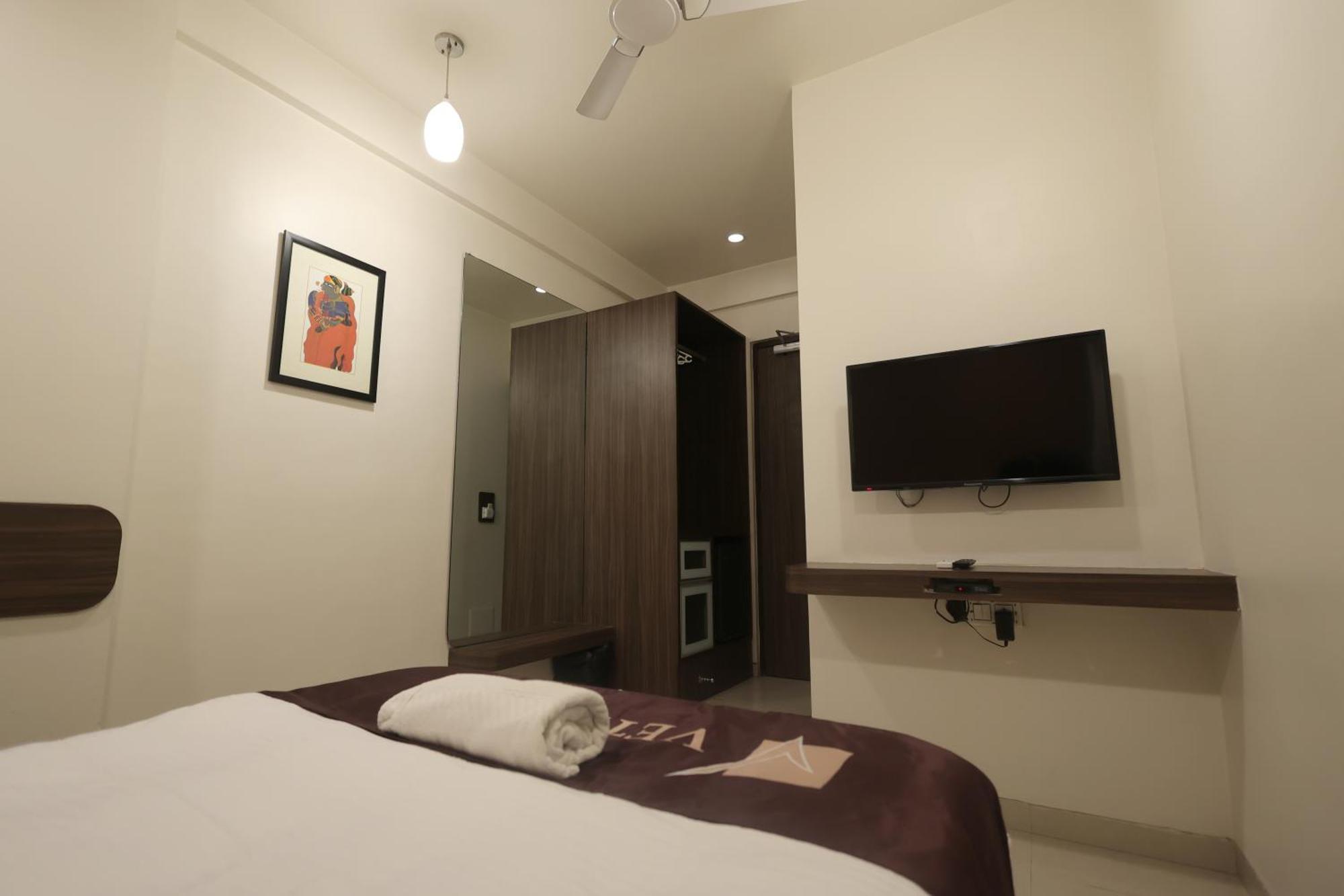 Hotel Vetro Inn Сурат Екстер'єр фото