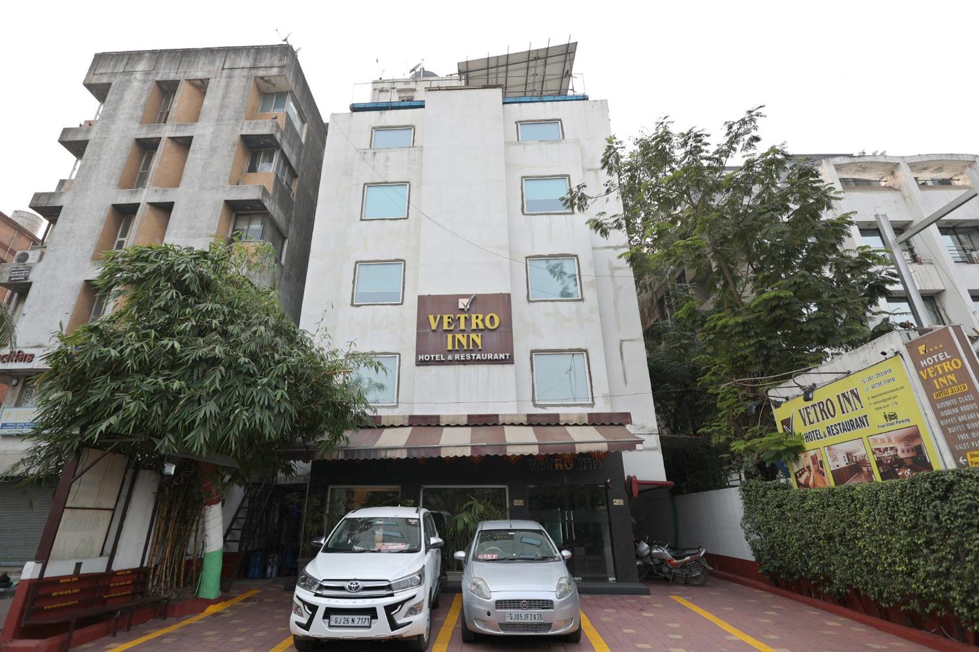 Hotel Vetro Inn Сурат Екстер'єр фото