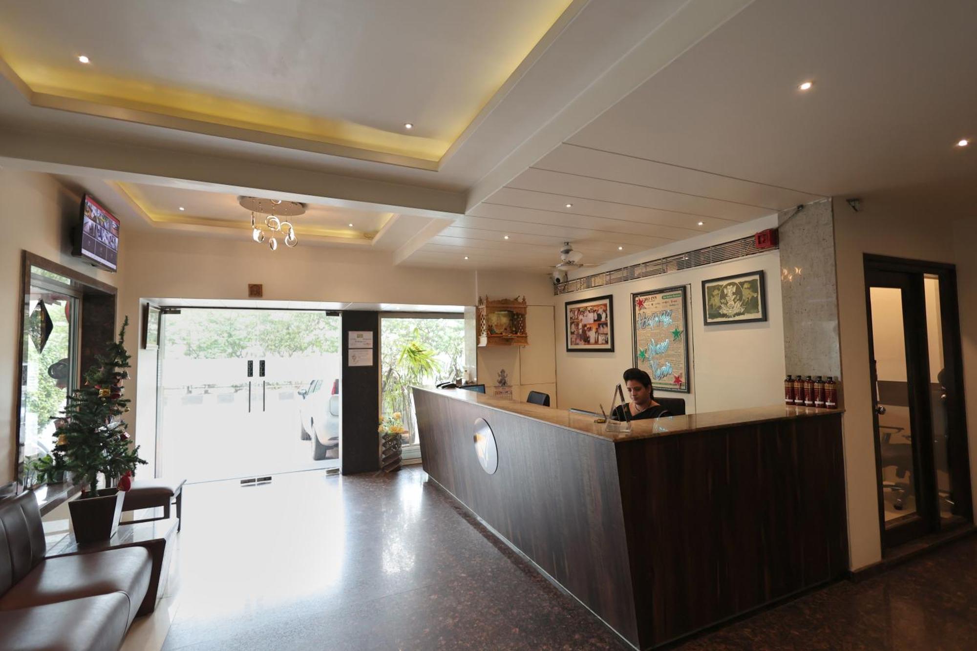 Hotel Vetro Inn Сурат Екстер'єр фото